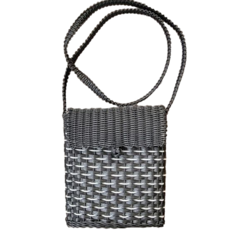 Cross Body Bag Artisan Handmade Of Woven Telephone Wire New Without Tags